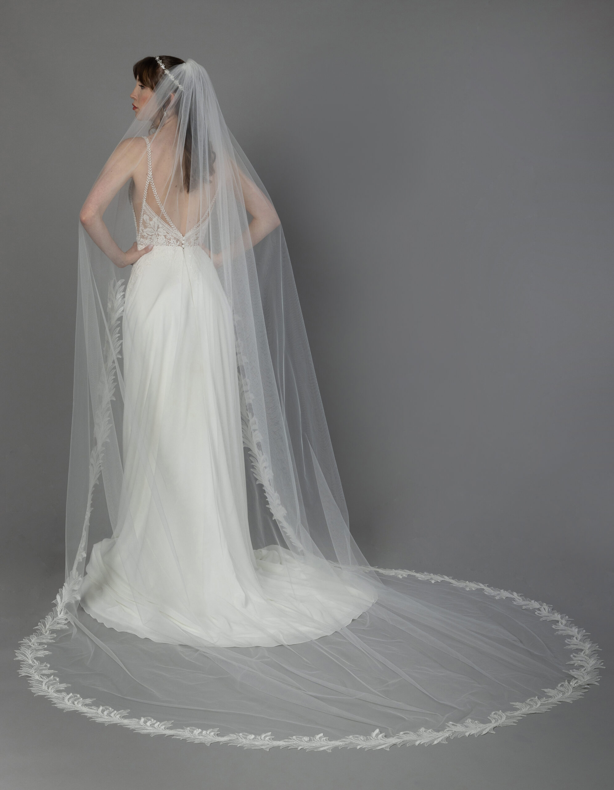 Bridal Classics Single Tier Veils V-841