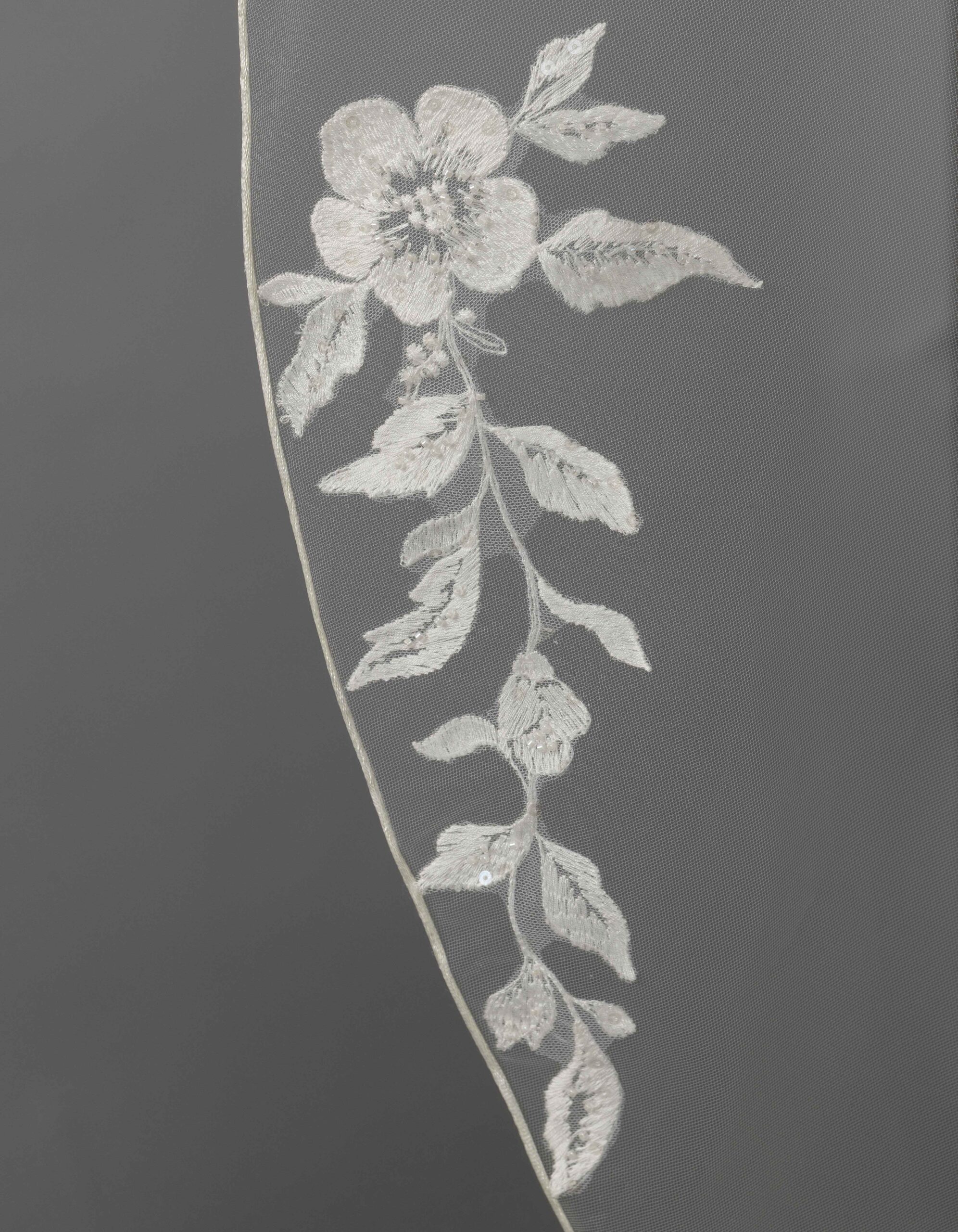 Bridal Classics Lace Veils V-876